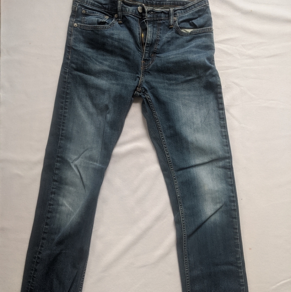 32x34 Levi's